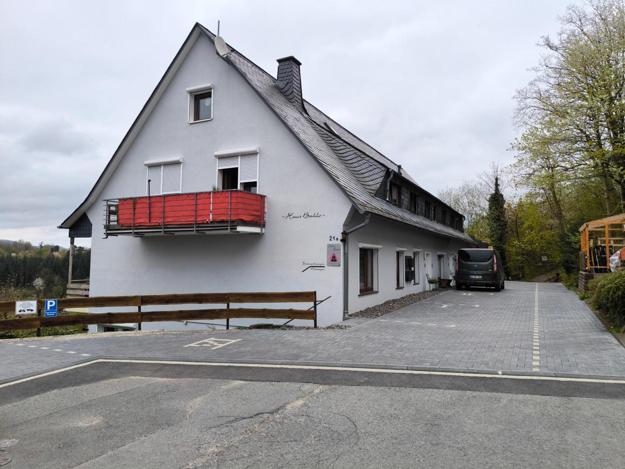 Haus Bahlo - Ferienwohnungen Attendorn Zewnętrze zdjęcie